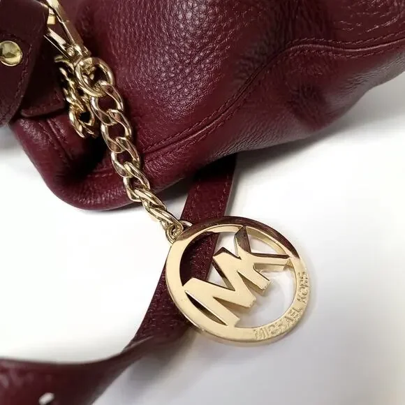 Michael Kors Purse Jet Set Tote Bag Burgundy with Gold Chain​ - Picture 3 of 11